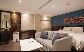 P&F Hotel